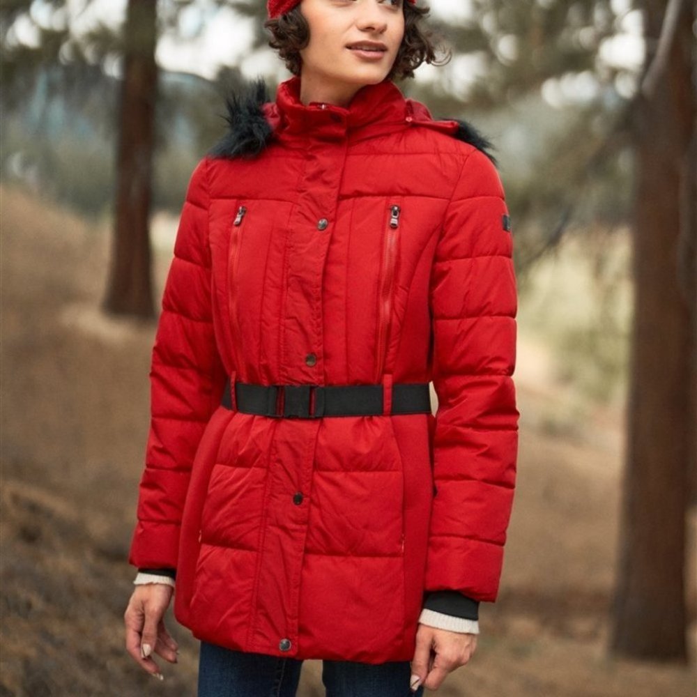 Fitted Puffer Jacket with Belt and hood red - Picture 3 of 12
